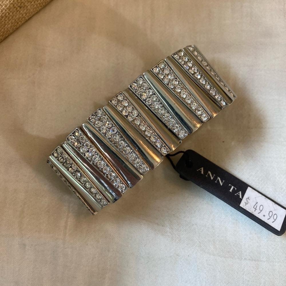 Ann Taylor Statement Jeweled Stretch Bracelet New w/ Tags Fits‎ Most